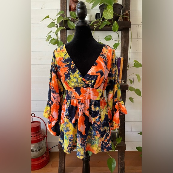 Betsey Johnson: Ruffled Floral Boho Blouse - Picture 12 of 17